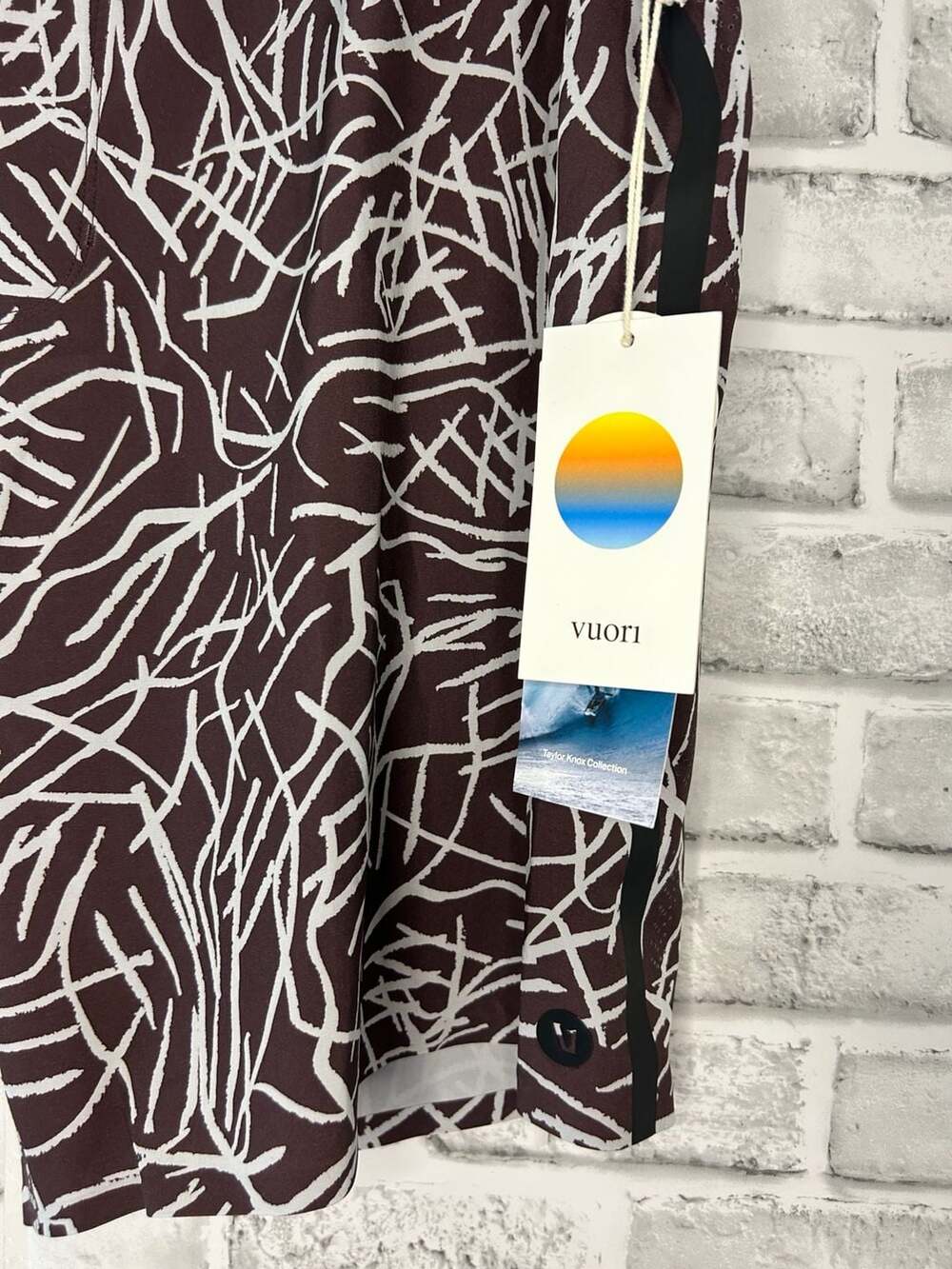 Vuori Taylor Knox Collection Men's Abstract Print Performance Board Shorts - Picture 3 of 4